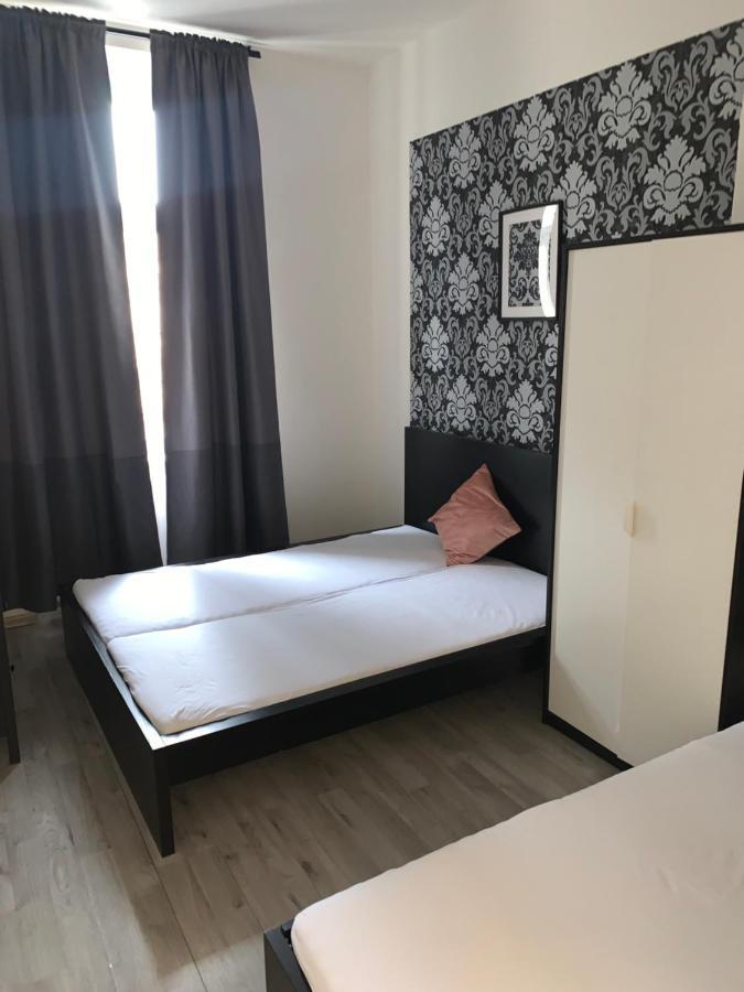 Only Ladies - Female Only Ostello Praga